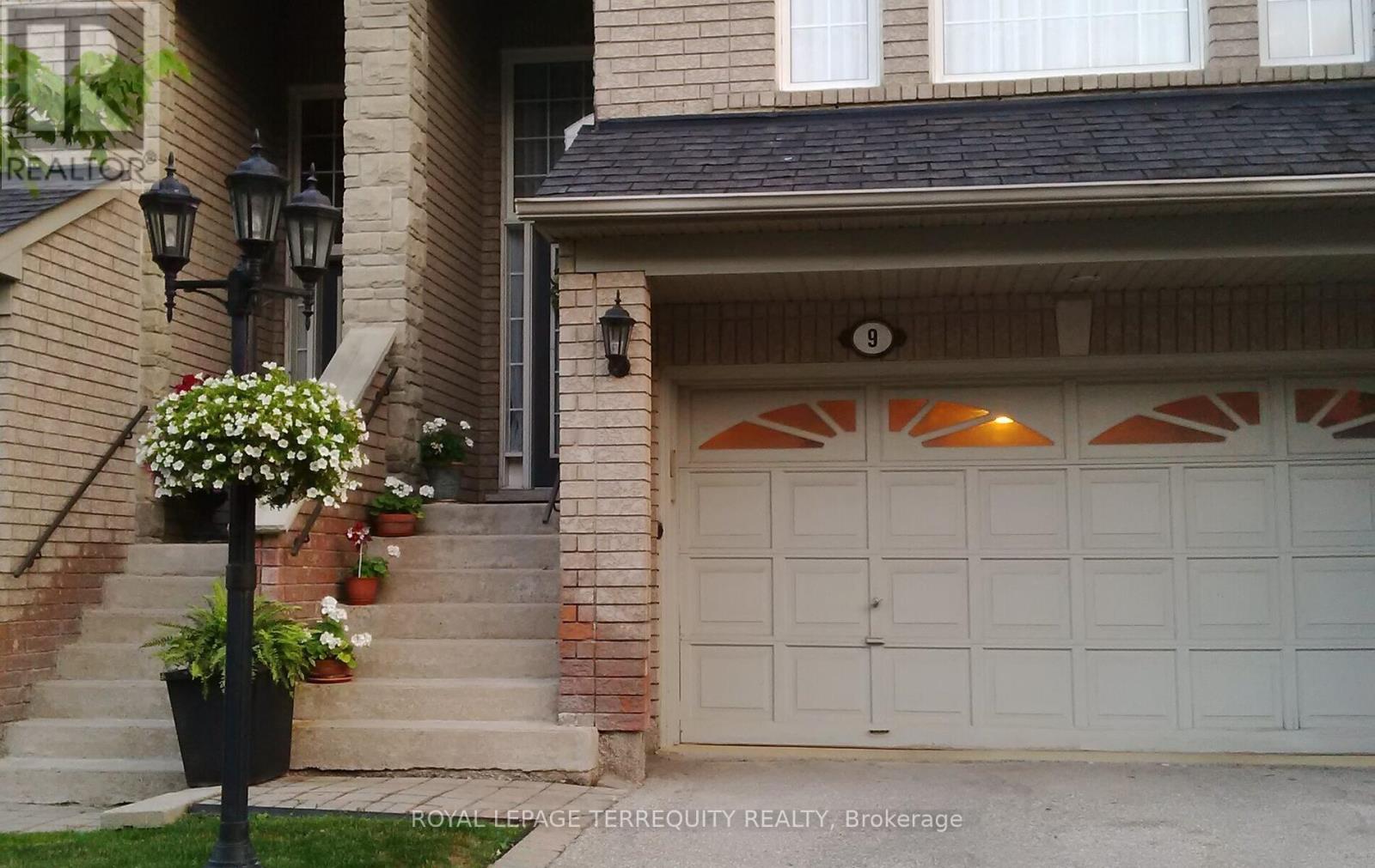 9 - 485 Bristol Road W, Mississauga, Ontario  L5R 4G2 - Photo 4 - W12918140
