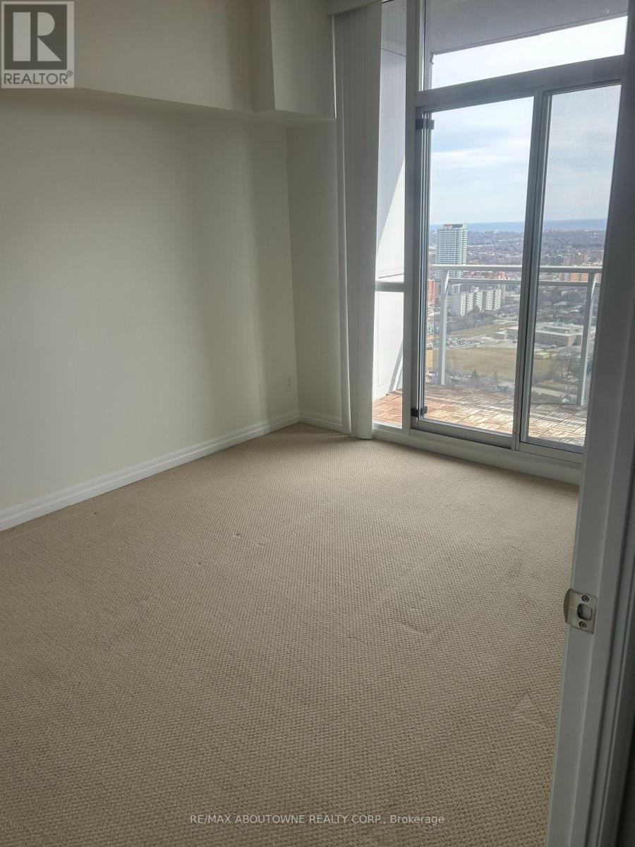 3306 - 223 Webb Drive, Mississauga (City Centre), Ontario  L5B 0E8 - Photo 12 - W12913224