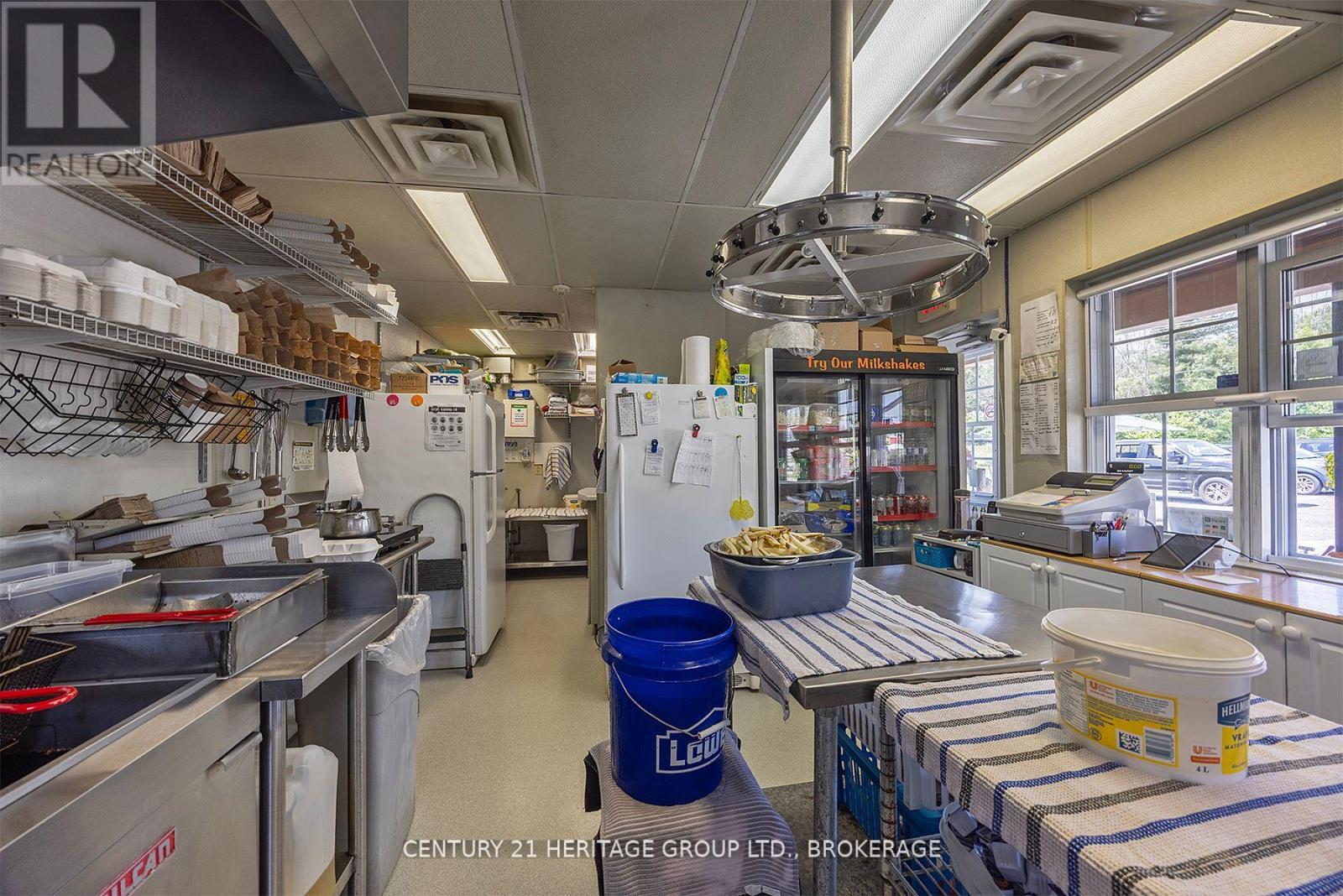 3756 County Road 3, Leeds And The Thousand Islands, Ontario  K0K 1N0 - Photo 23 - X12918324