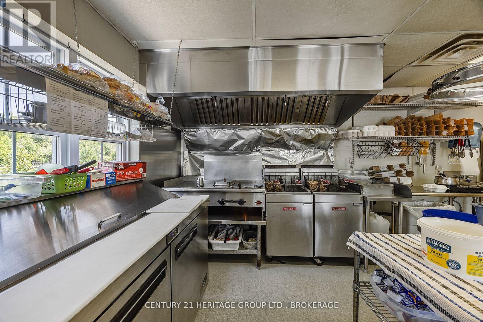 3756 County Road 3, Leeds And The Thousand Islands, Ontario  K0K 1N0 - Photo 24 - X12918324