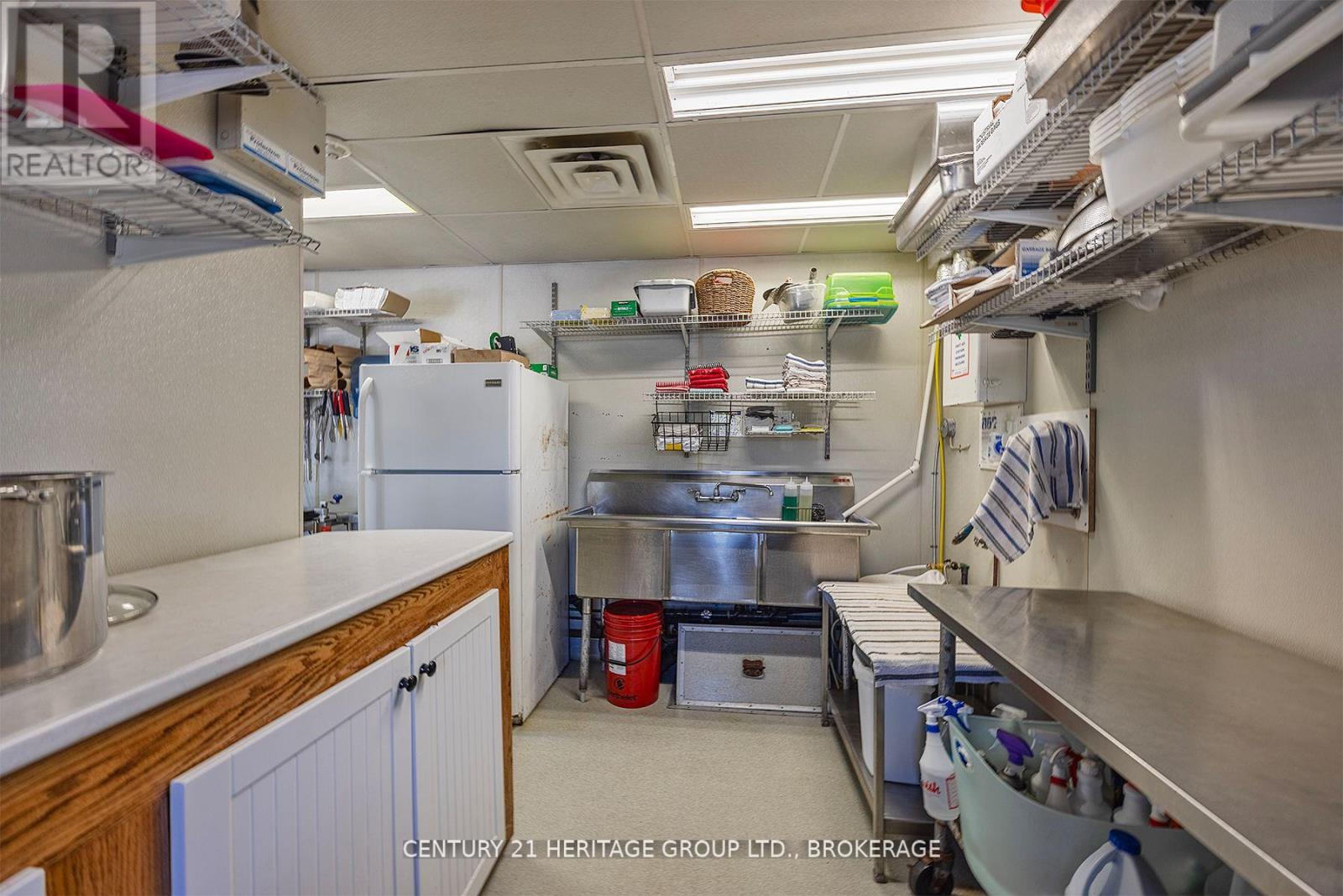 3756 County Road 3, Leeds And The Thousand Islands, Ontario  K0K 1N0 - Photo 25 - X12918324