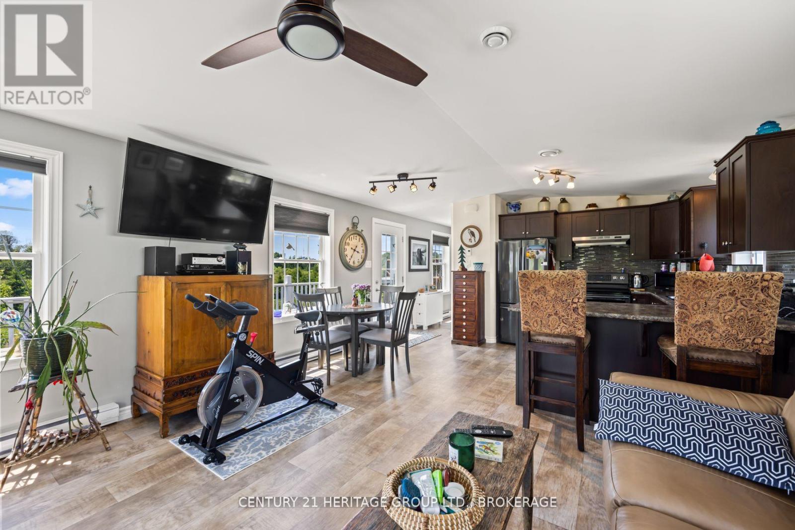 3756 County Road 3, Leeds And The Thousand Islands, Ontario  K0K 1N0 - Photo 6 - X12918324