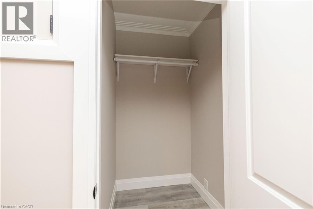 402 Third Line, Oakville, Ontario  L6L 4A5 - Photo 36 - 40810723