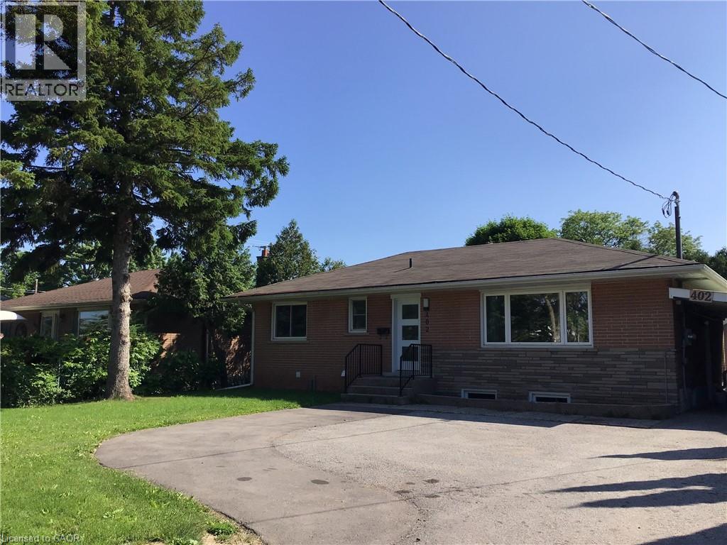 402 Third Line, Oakville, Ontario  L6L 4A5 - Photo 2 - 40810723