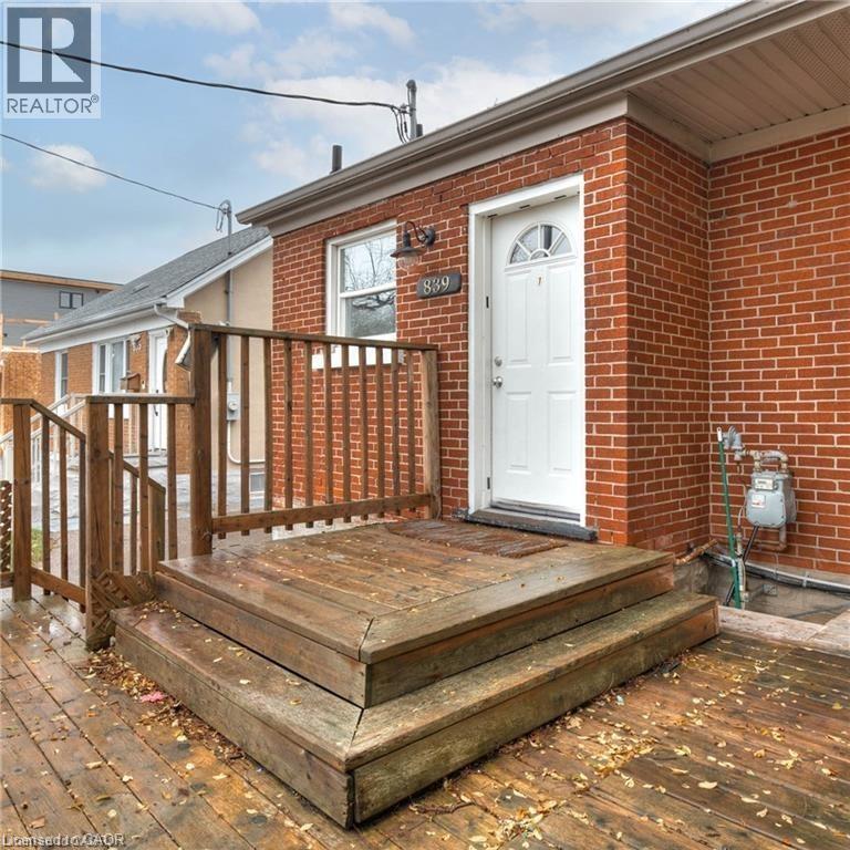 839 Stirling Avenue S, Kitchener, Ontario  N2L 2M6 - Photo 2 - 40814879