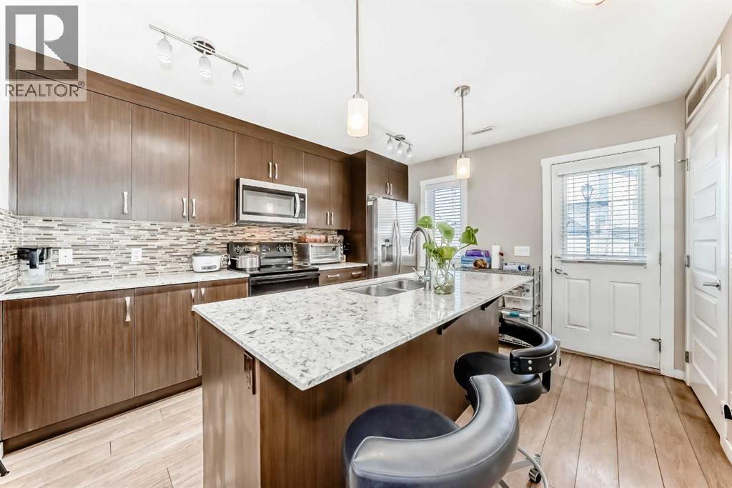 38 Auburn Bay Link Se, Calgary, Alberta  T3M 1S8 - Photo 6 - A2294985