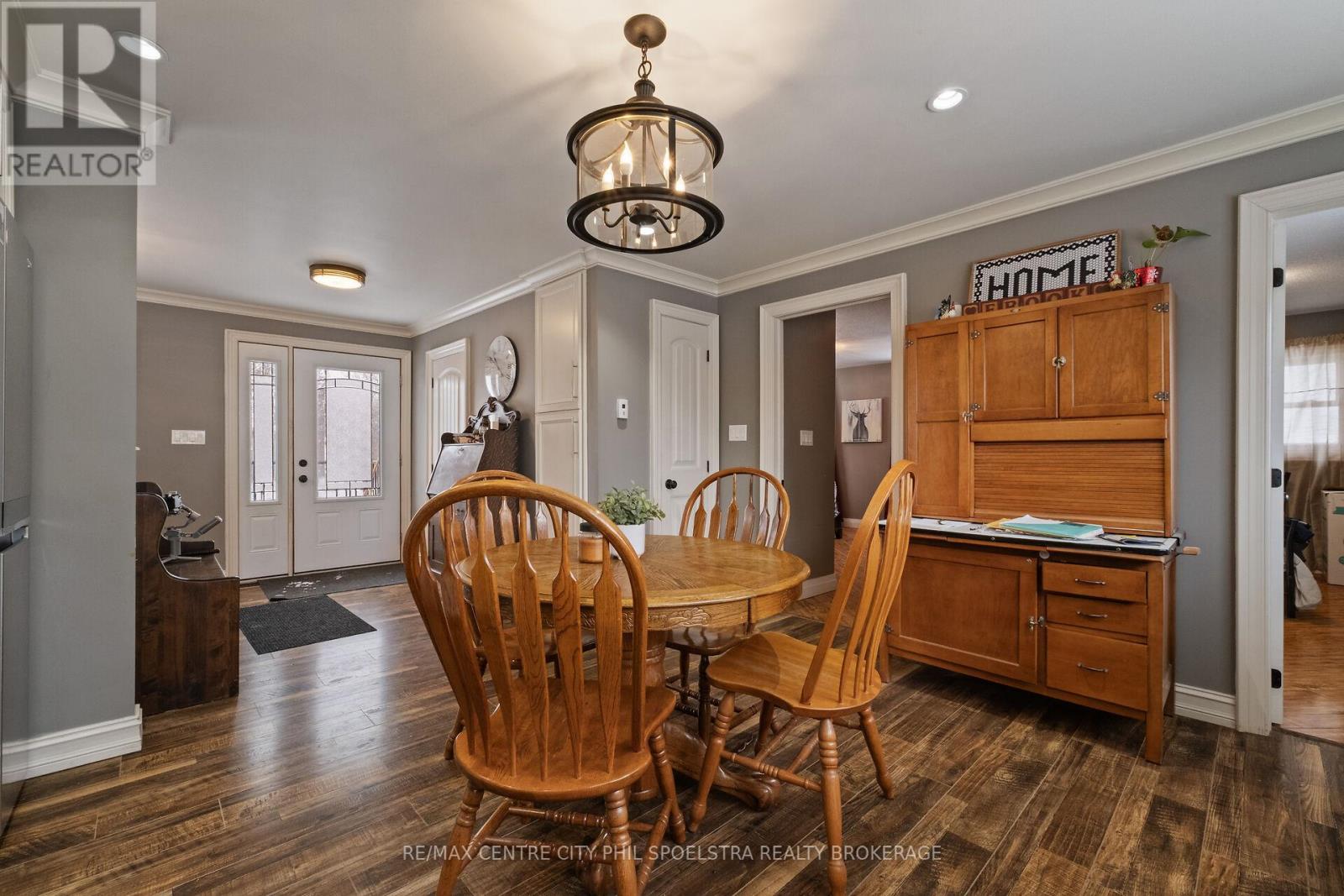 546 Concession 8 Road, Brockton, Ontario  N0G 1S0 - Photo 10 - X12918208