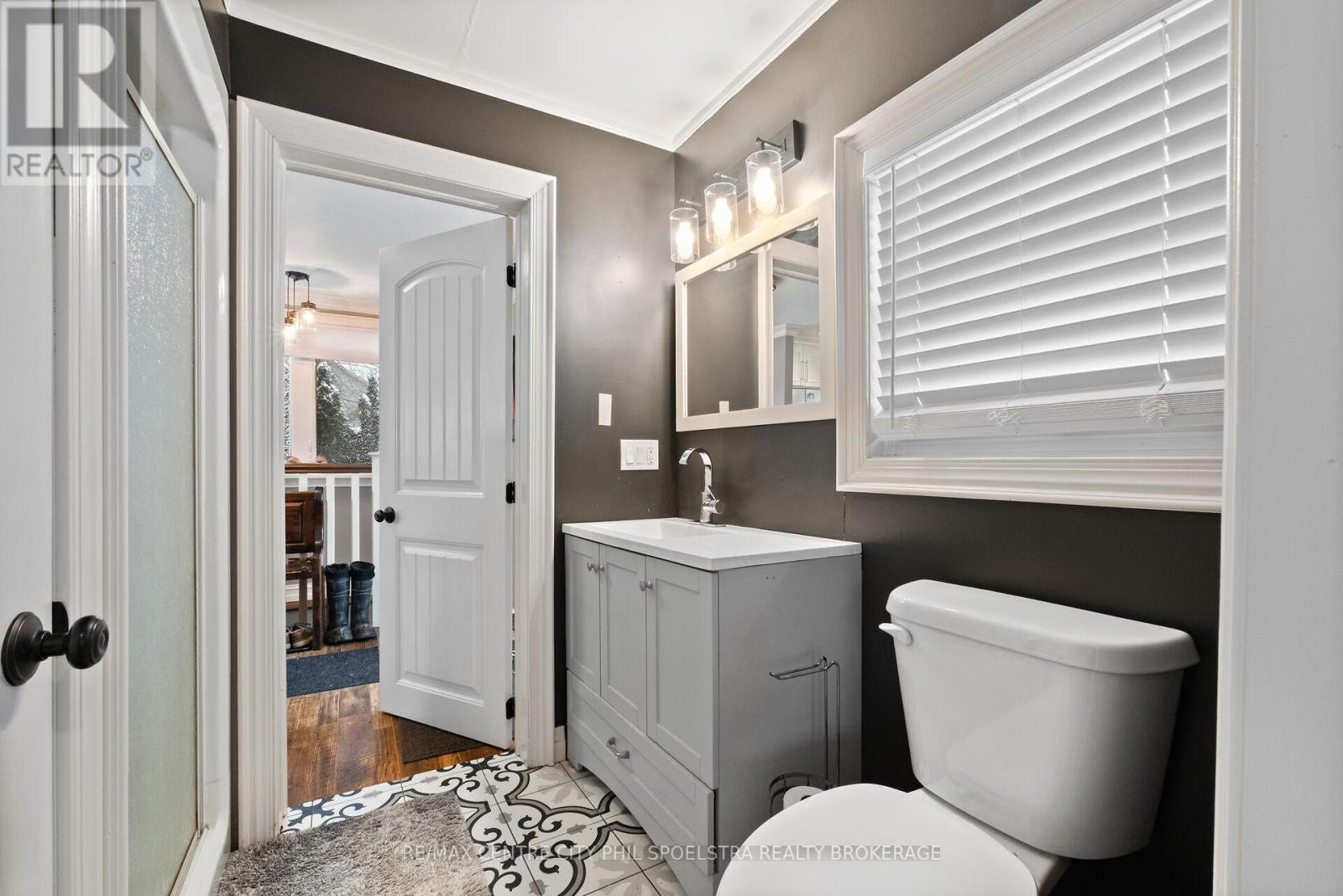 546 Concession 8 Road, Brockton, Ontario  N0G 1S0 - Photo 15 - X12918208