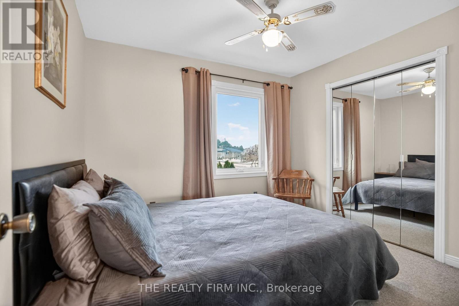 4084 Bluepoint Drive, Plympton-Wyoming, Ontario  N0N 1J6 - Photo 18 - X12918402