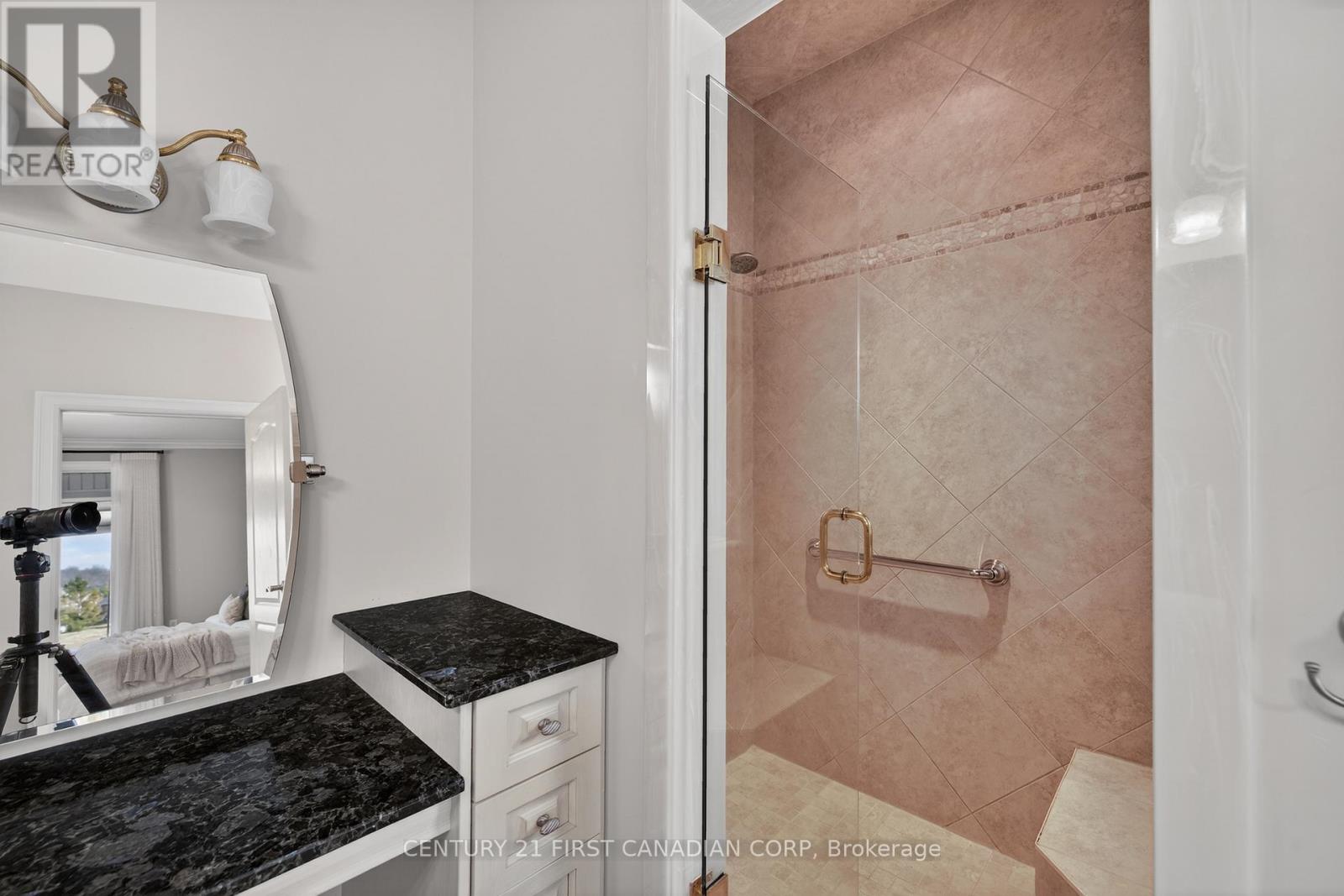 1219 Sandy Somerville Drive, London South, Ontario  N6K 5R2 - Photo 26 - X12918510