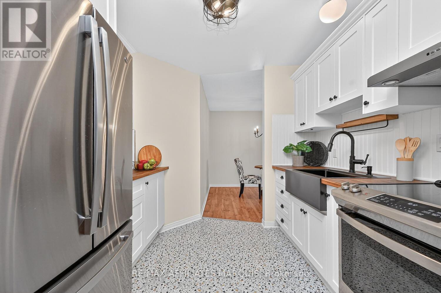 304 - 10 Armstrong Drive, Smiths Falls, Ontario  K7A 5H8 - Photo 8 - X12918238