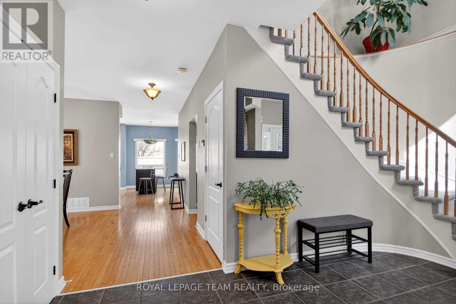 11 Vermont Avenue, Ottawa, Ontario  K2G 6J6 - Photo 12 - X12918274