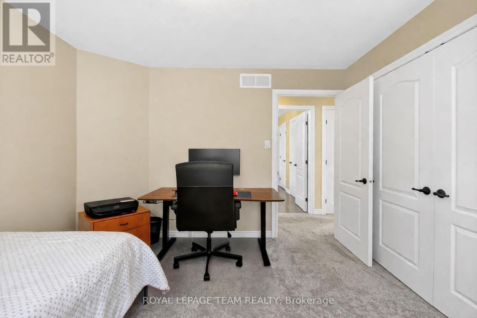 11 Vermont Avenue, Ottawa, Ontario  K2G 6J6 - Photo 34 - X12918274