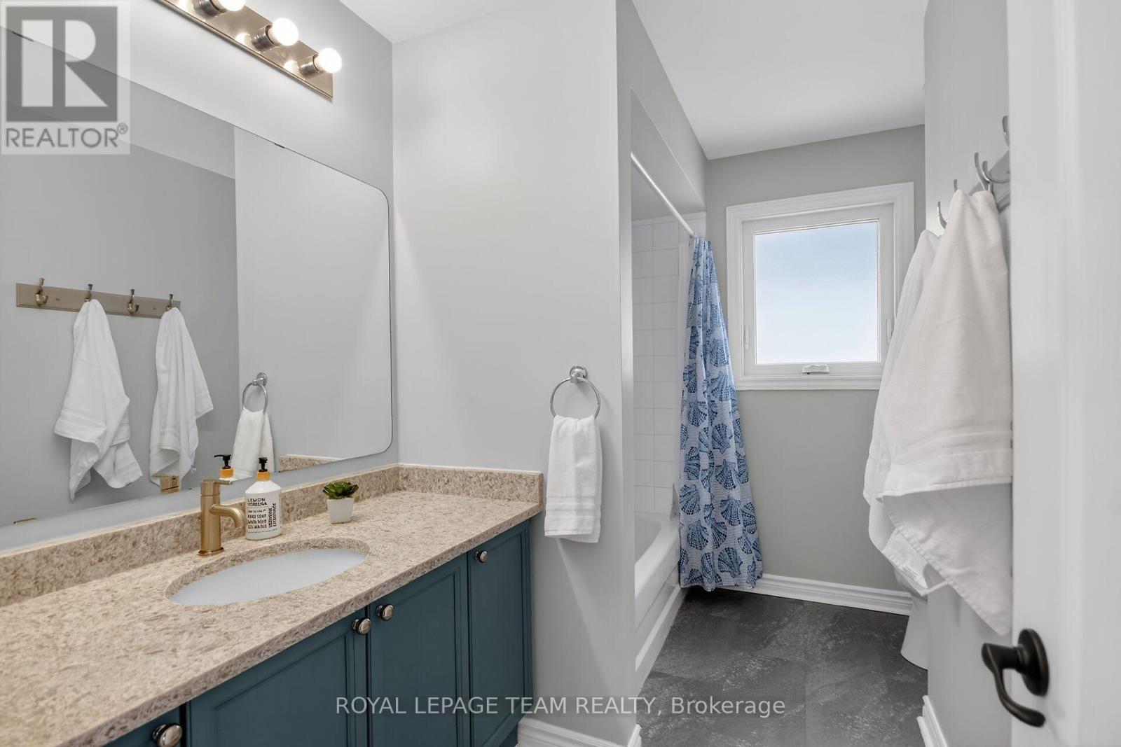 11 Vermont Avenue, Ottawa, Ontario  K2G 6J6 - Photo 35 - X12918274