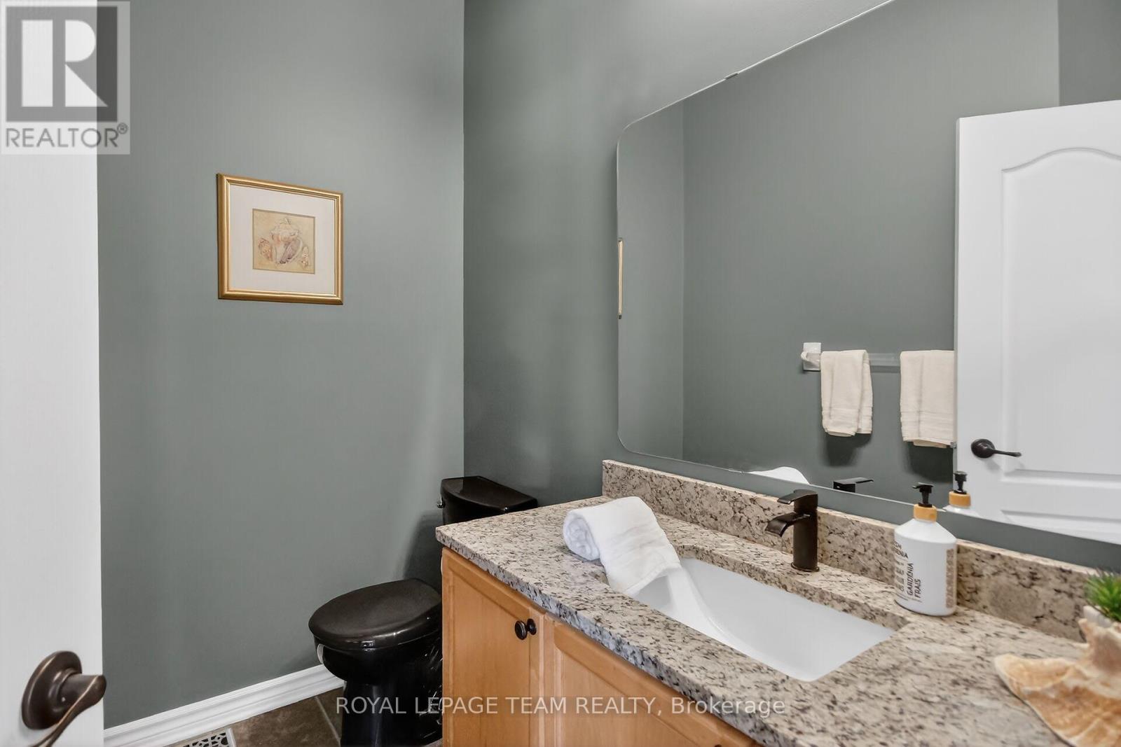 11 Vermont Avenue, Ottawa, Ontario  K2G 6J6 - Photo 37 - X12918274