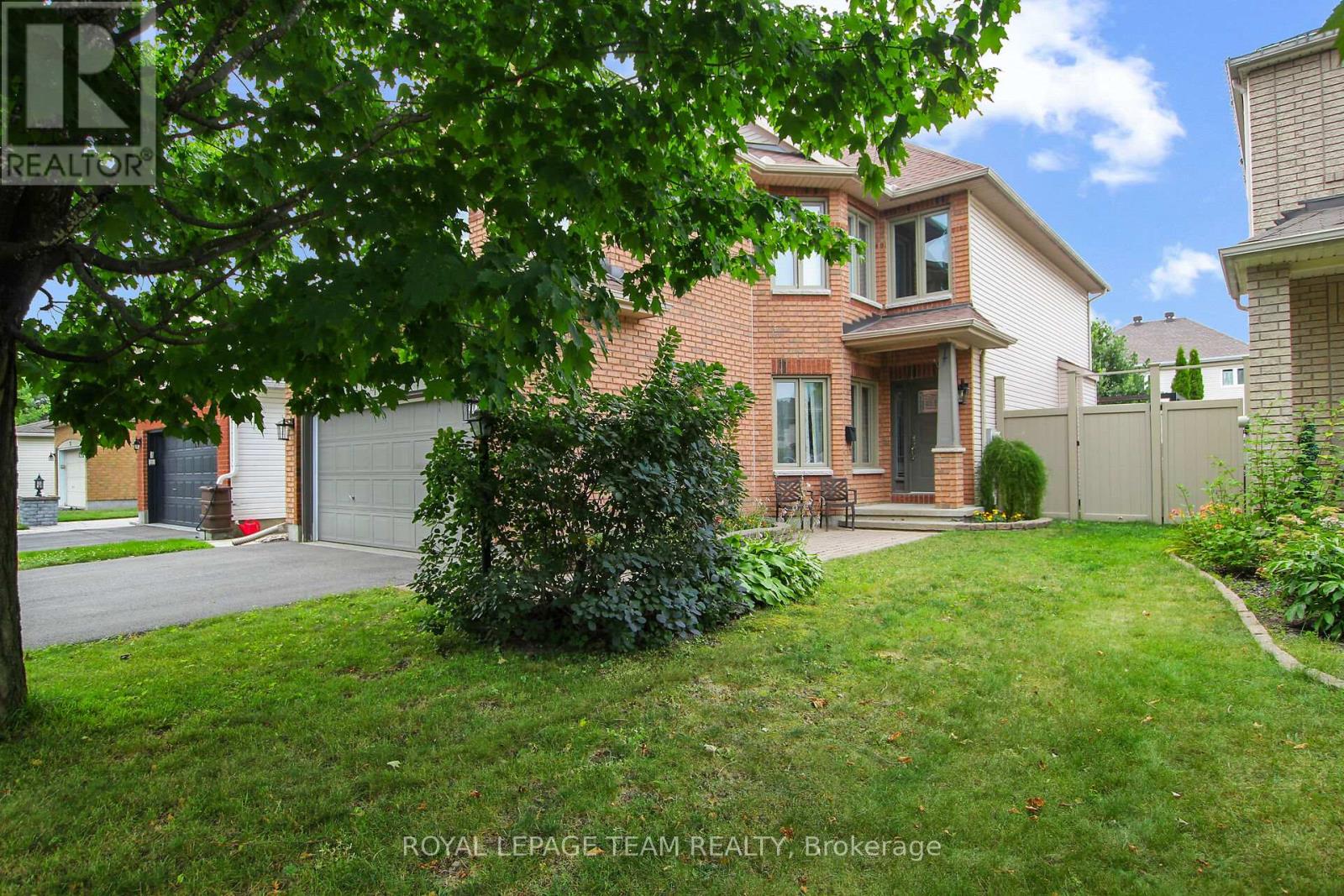 11 Vermont Avenue, Ottawa, Ontario  K2G 6J6 - Photo 4 - X12918274