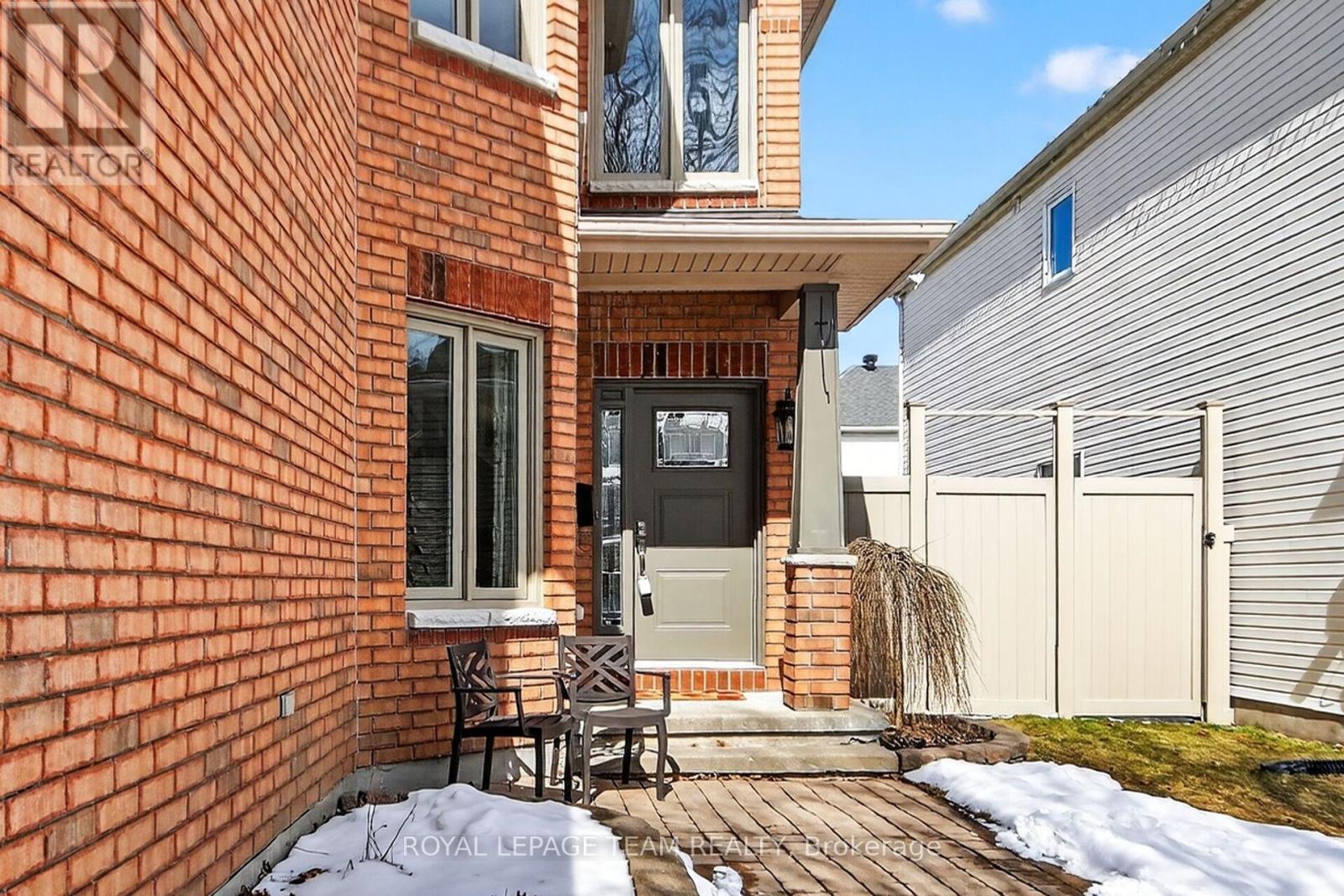 11 Vermont Avenue, Ottawa, Ontario  K2G 6J6 - Photo 5 - X12918274