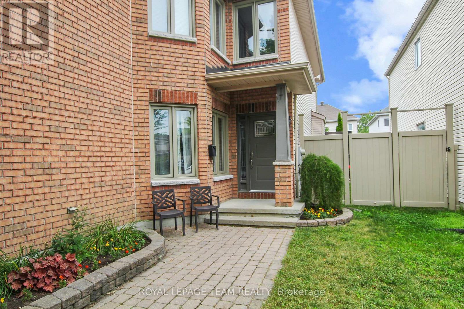 11 Vermont Avenue, Ottawa, Ontario  K2G 6J6 - Photo 6 - X12918274