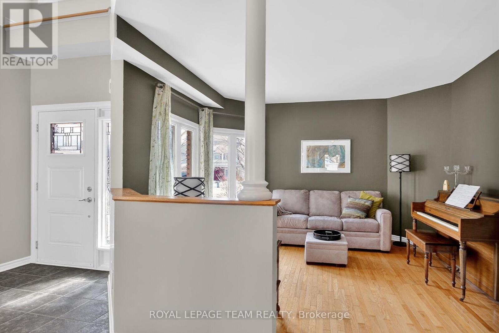 11 Vermont Avenue, Ottawa, Ontario  K2G 6J6 - Photo 9 - X12918274