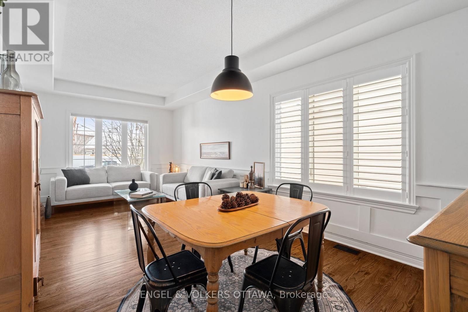 407 Landswood Way, Ottawa, Ontario  K2S 0A3 - Photo 17 - X12918316