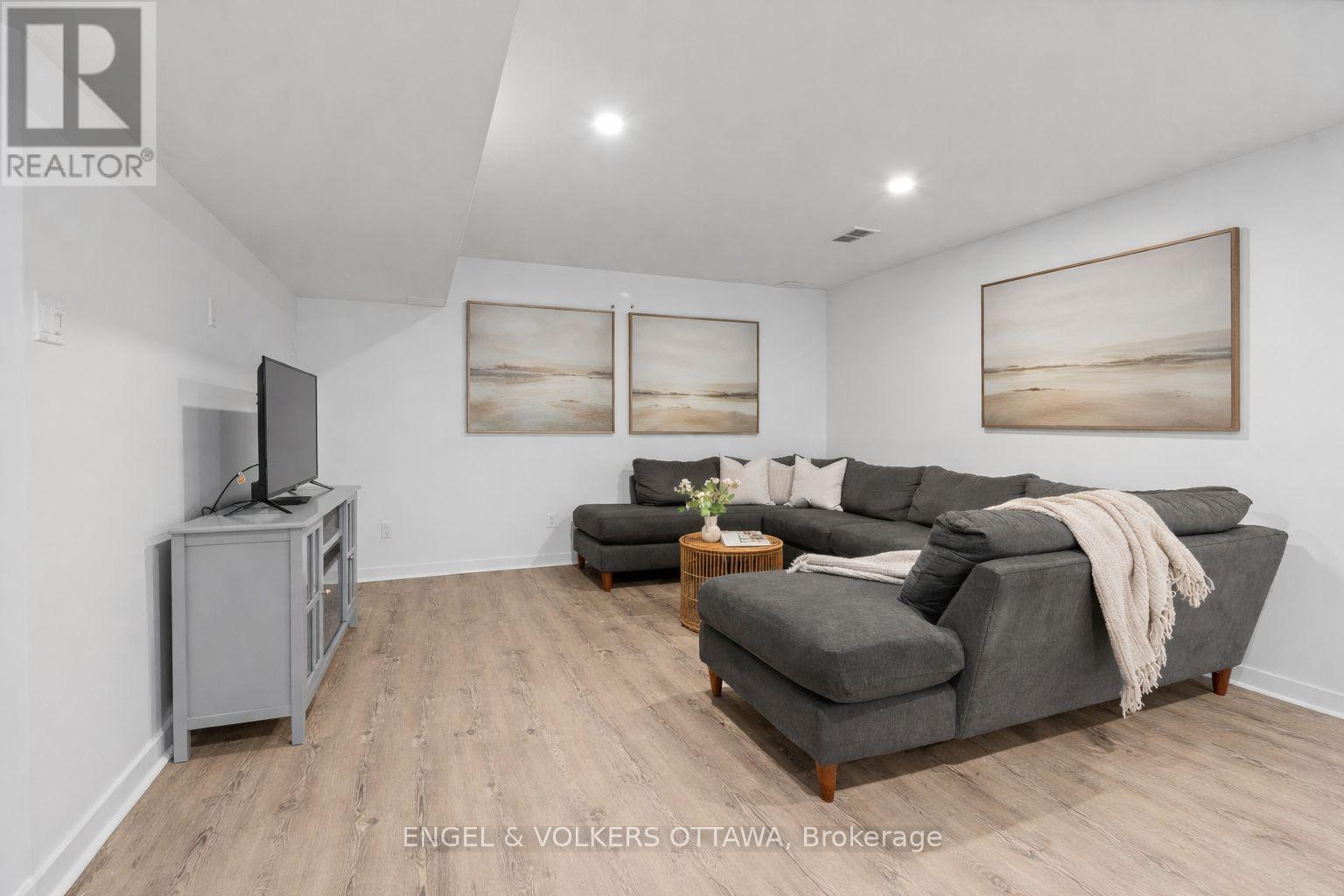 407 Landswood Way, Ottawa, Ontario  K2S 0A3 - Photo 34 - X12918316