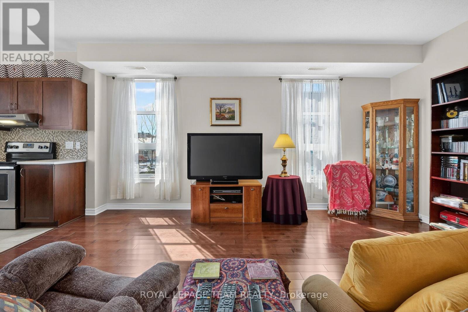 302 - 100 Montblanc Private, Ottawa, Ontario  K1C 0B2 - Photo 14 - X12918360