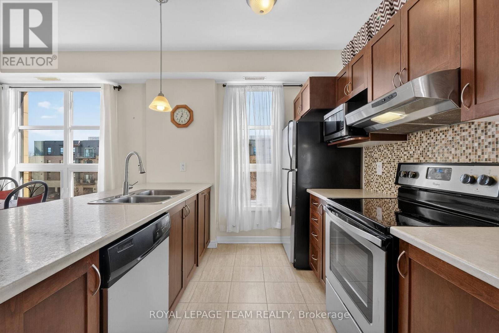 302 - 100 Montblanc Private, Ottawa, Ontario  K1C 0B2 - Photo 23 - X12918360