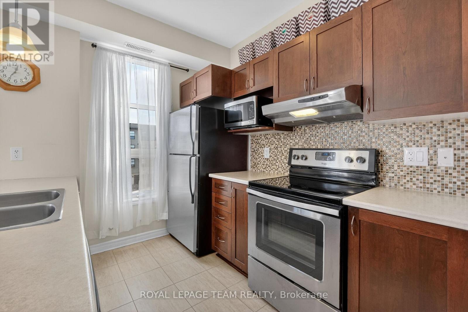 302 - 100 Montblanc Private, Ottawa, Ontario  K1C 0B2 - Photo 25 - X12918360