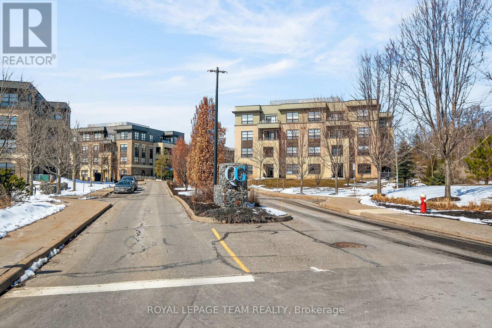 302 - 100 Montblanc Private, Ottawa, Ontario  K1C 0B2 - Photo 3 - X12918360