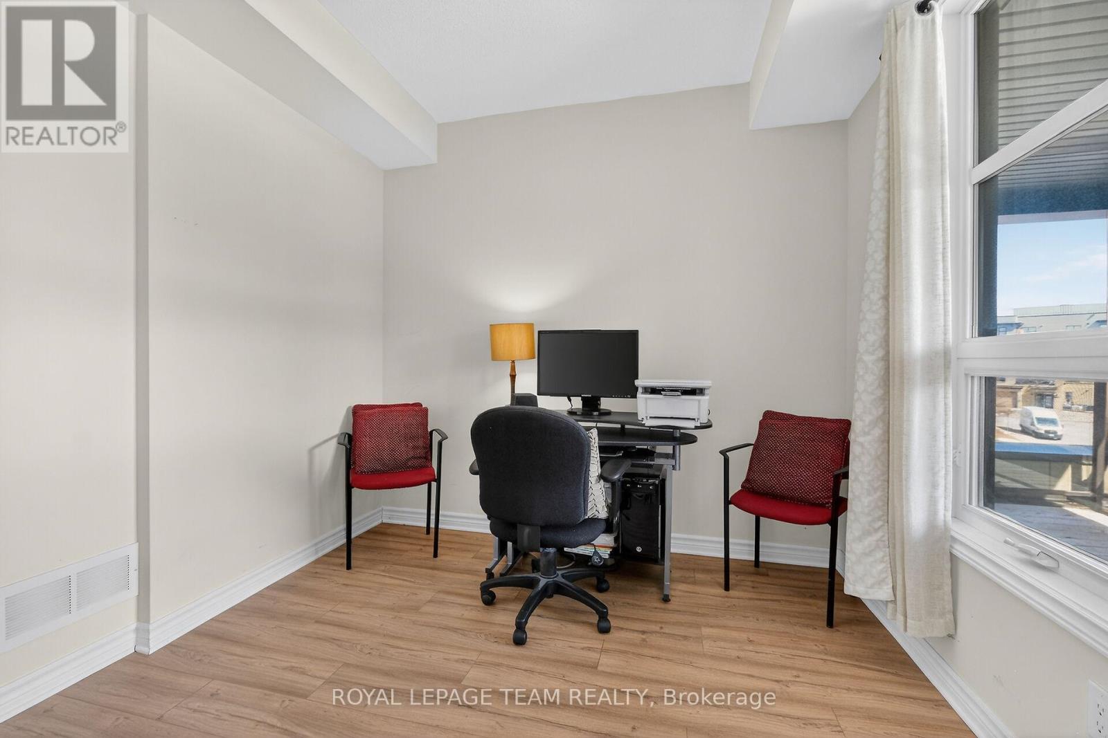 302 - 100 Montblanc Private, Ottawa, Ontario  K1C 0B2 - Photo 30 - X12918360