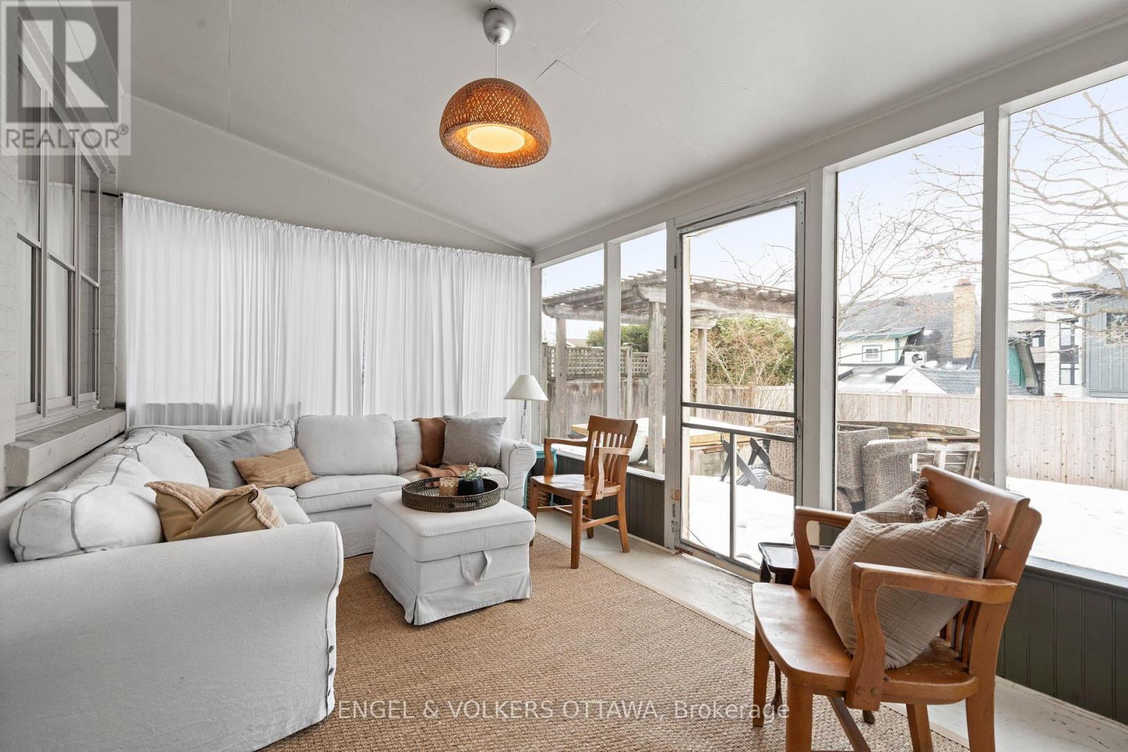 96 Helena Street, Ottawa, Ontario  K1Y 3N1 - Photo 19 - X12918376