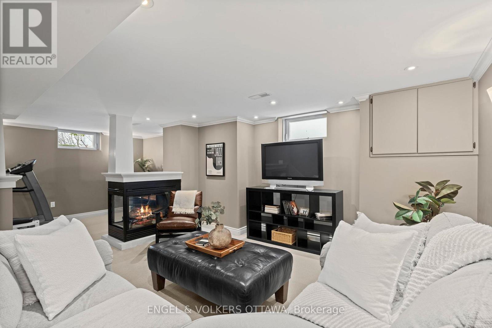 96 Helena Street, Ottawa, Ontario  K1Y 3N1 - Photo 32 - X12918376