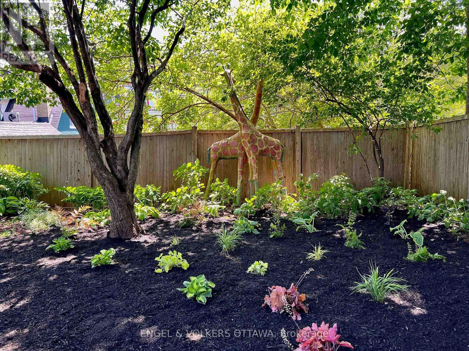 96 Helena Street, Ottawa, Ontario  K1Y 3N1 - Photo 43 - X12918376