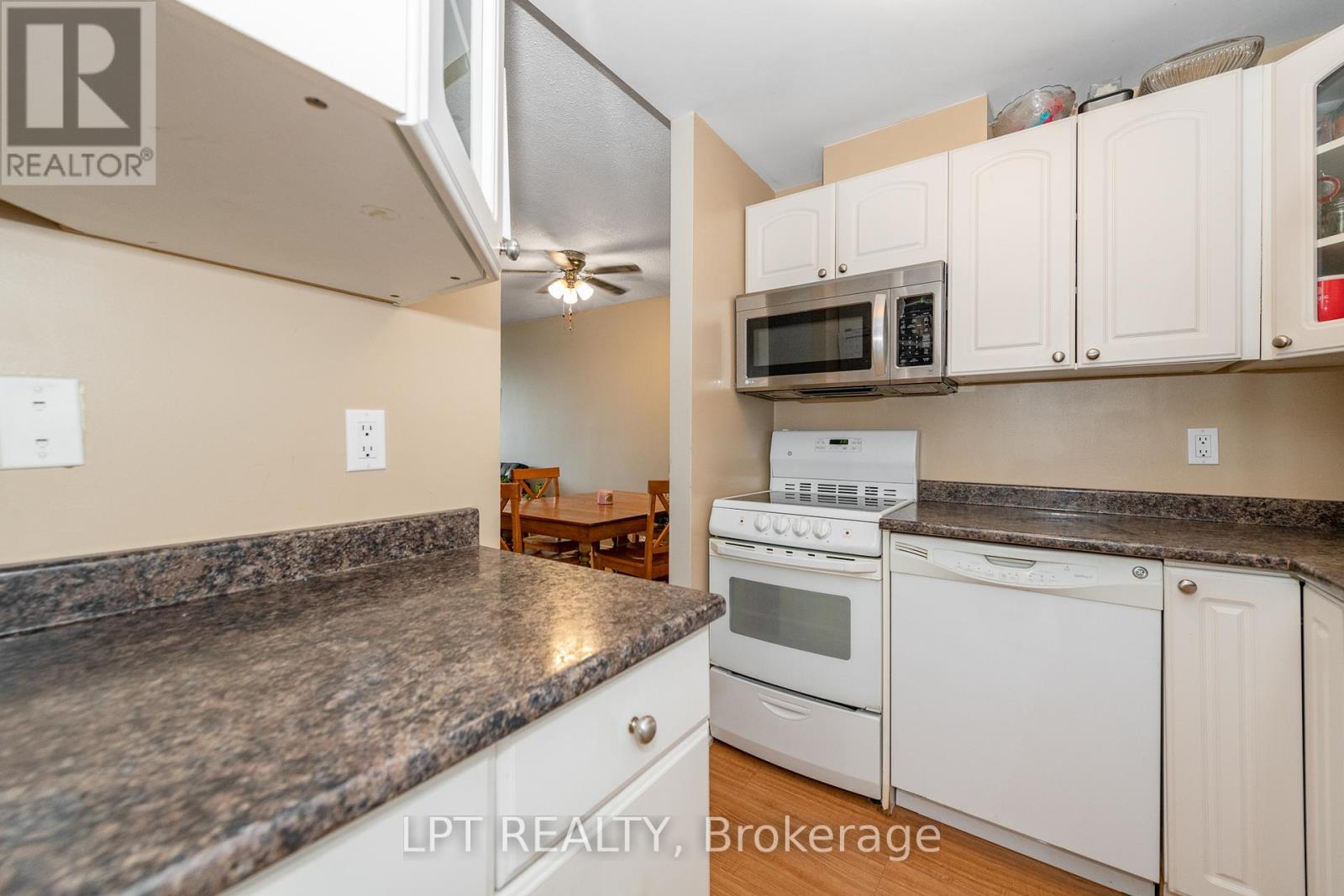 #206 - 1177 Belanger Avenue, Ottawa, Ontario K1H 8N7 - Photo 10 - X12918384