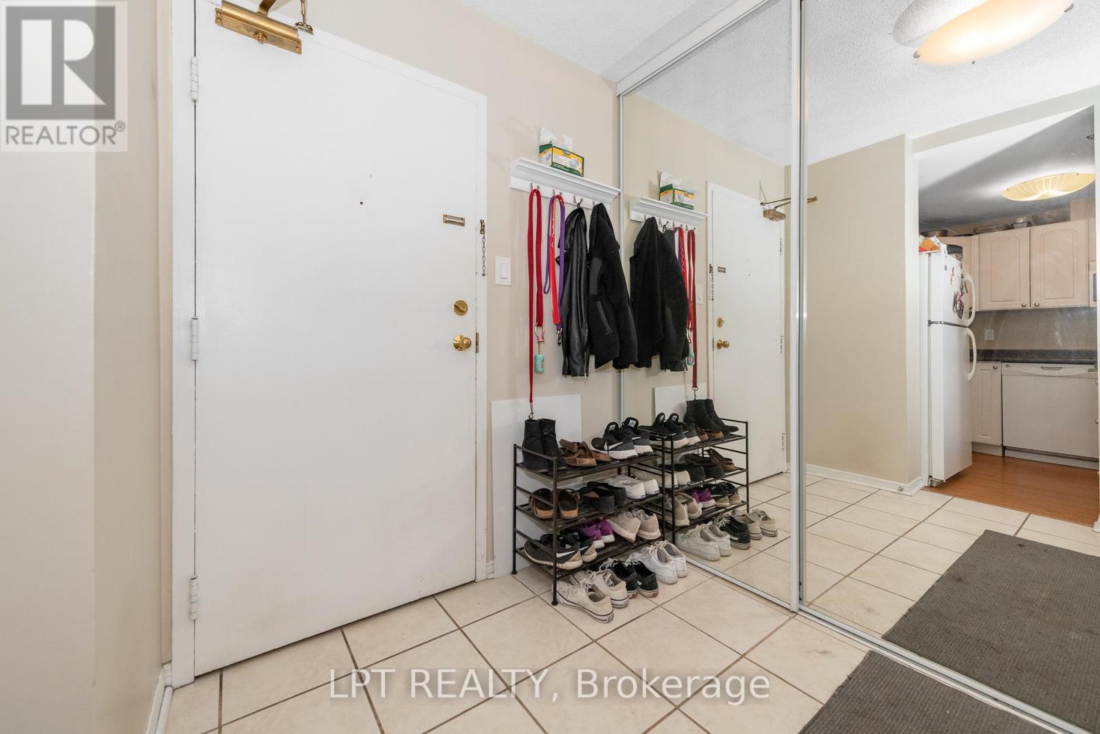 #206 - 1177 Belanger Avenue, Ottawa, Ontario K1H 8N7 - Photo 8 - X12918384
