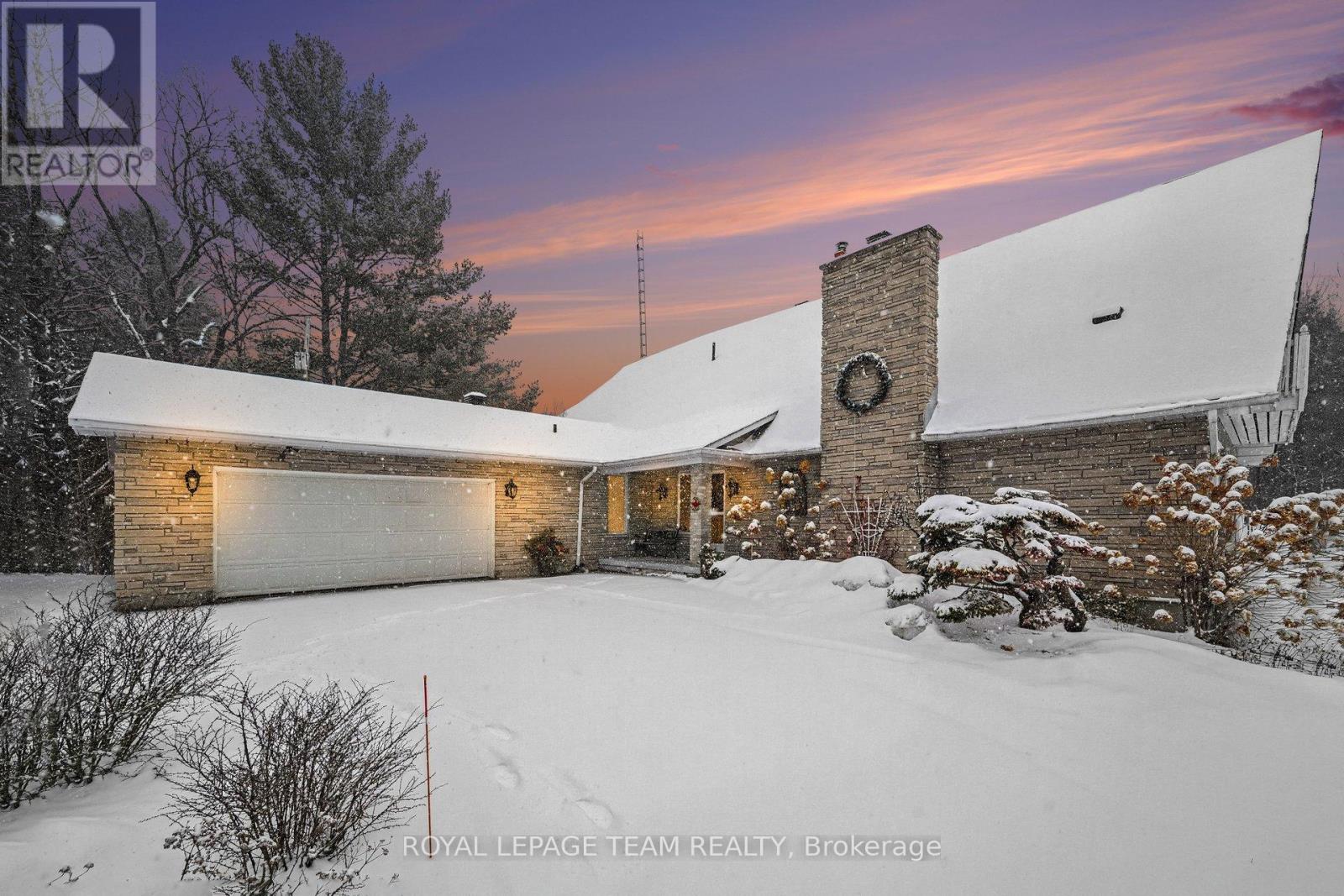 10458 LOUGHLIN RIDGE ROAD, North Dundas, Ontario
