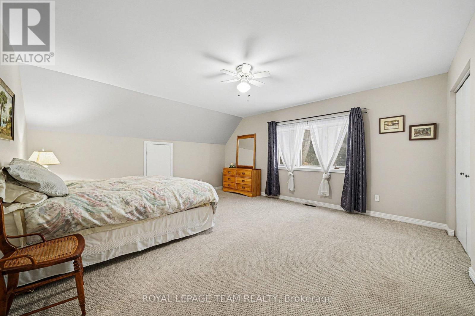 10458 Loughlin Ridge Road, North Dundas, Ontario  K0E 1S0 - Photo 14 - X12918474