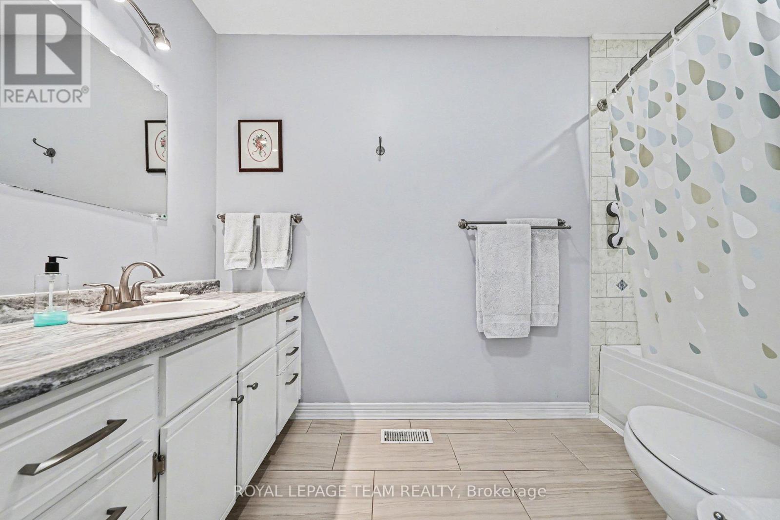 10458 Loughlin Ridge Road, North Dundas, Ontario  K0E 1S0 - Photo 19 - X12918474