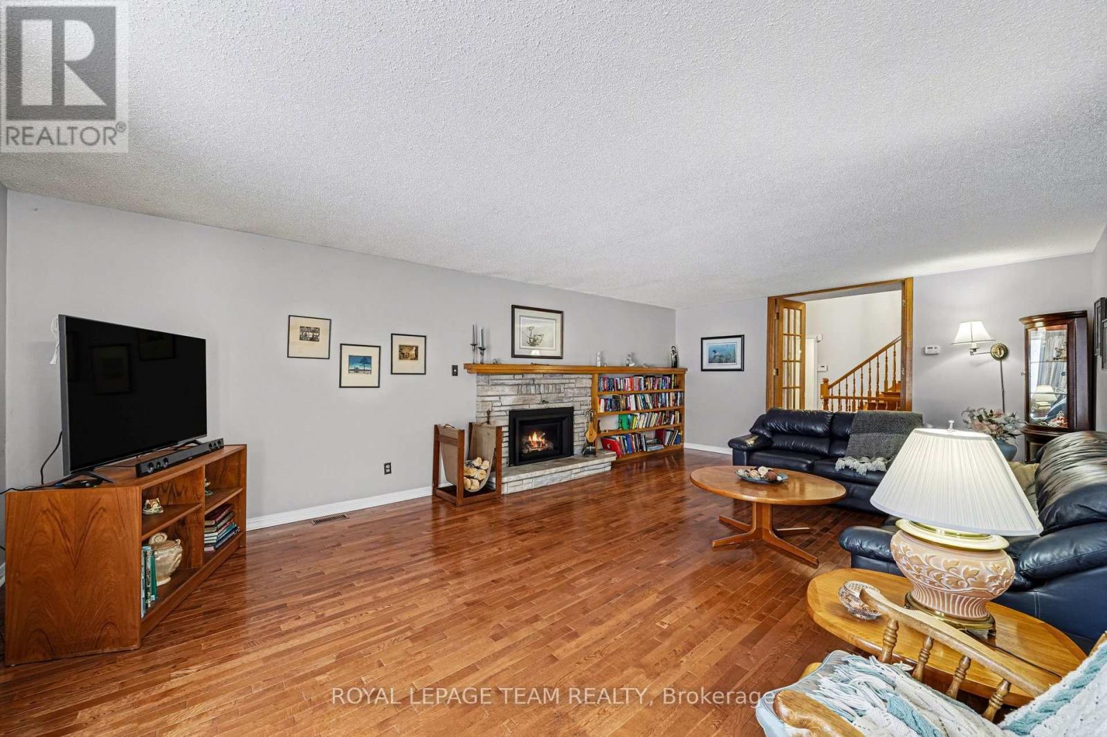 10458 Loughlin Ridge Road, North Dundas, Ontario  K0E 1S0 - Photo 3 - X12918474