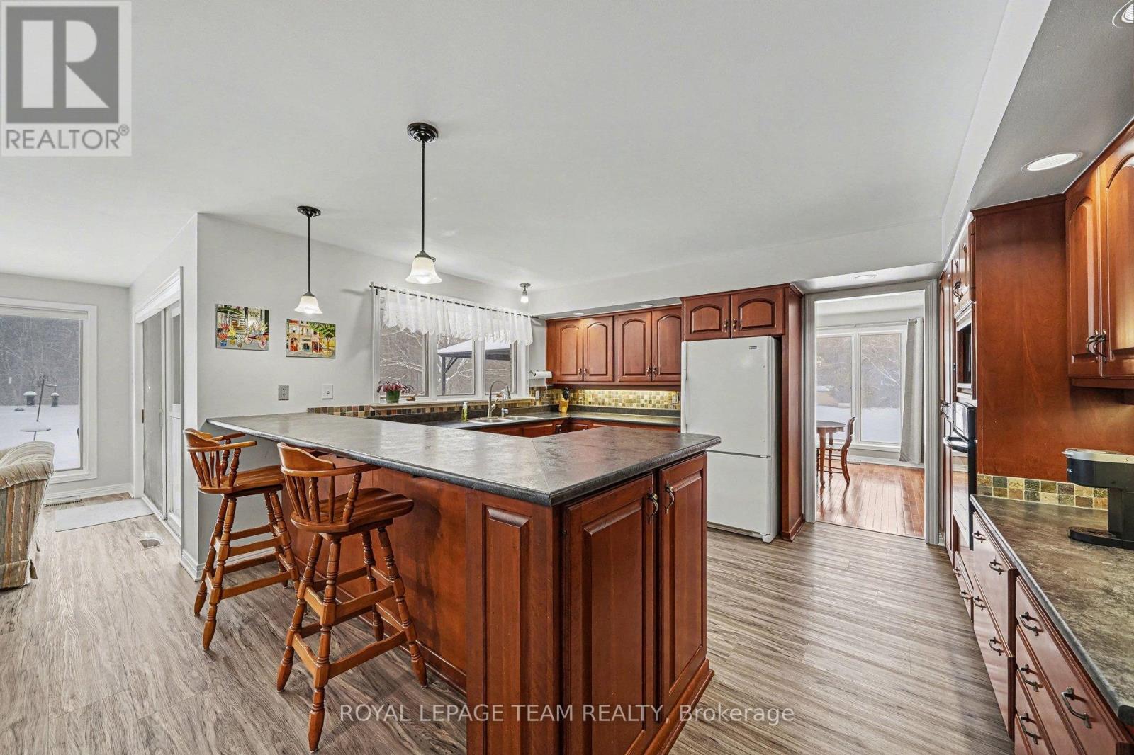 10458 Loughlin Ridge Road, North Dundas, Ontario  K0E 1S0 - Photo 8 - X12918474