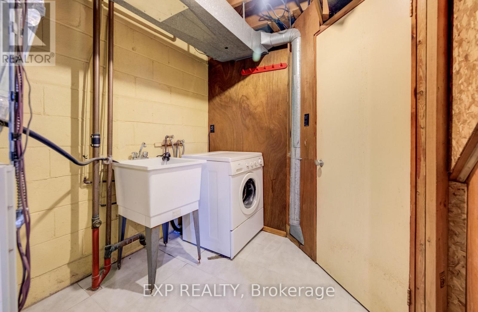 542 Trudale Court, Oakville, Ontario  L6L 4H1 - Photo 25 - W12918300