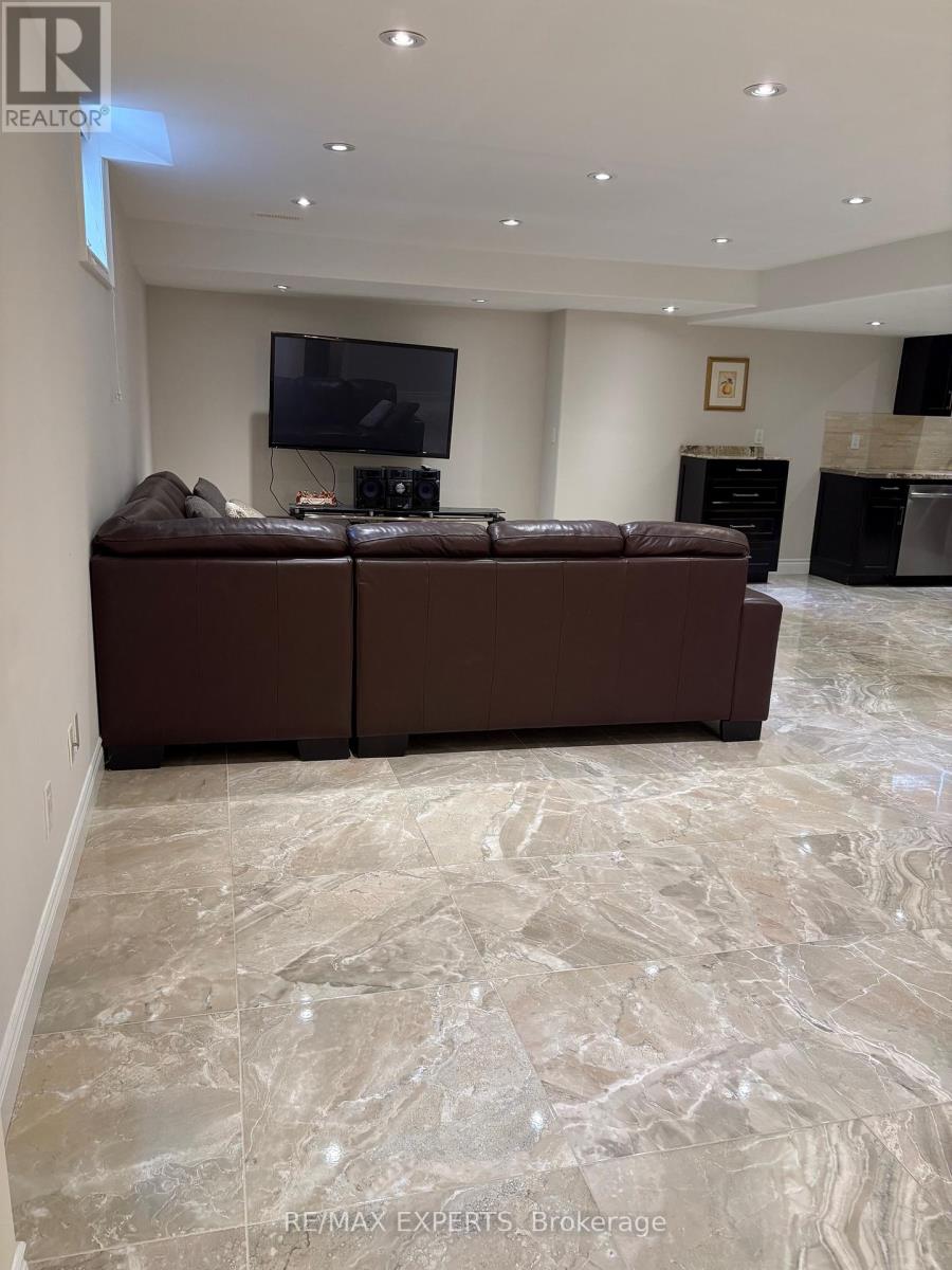 Bsmt - 220 Twin Hills Crescent, Vaughan, Ontario  L4H 0H2 - Photo 17 - N12879660