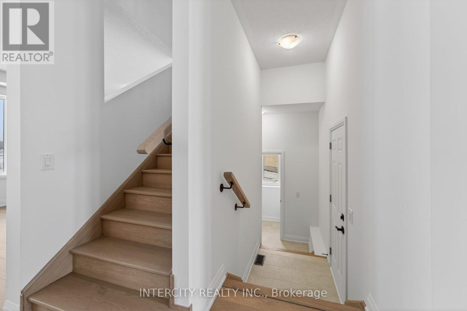 28 Legacy Circle, Wasaga Beach, Ontario  L9Z 0M5 - Photo 27 - S12916980