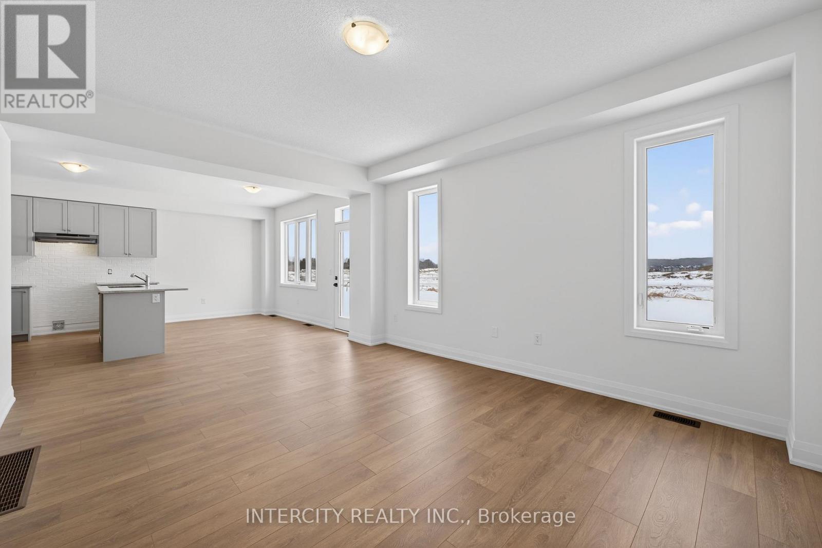 28 Legacy Circle, Wasaga Beach, Ontario  L9Z 0M5 - Photo 24 - S12916980