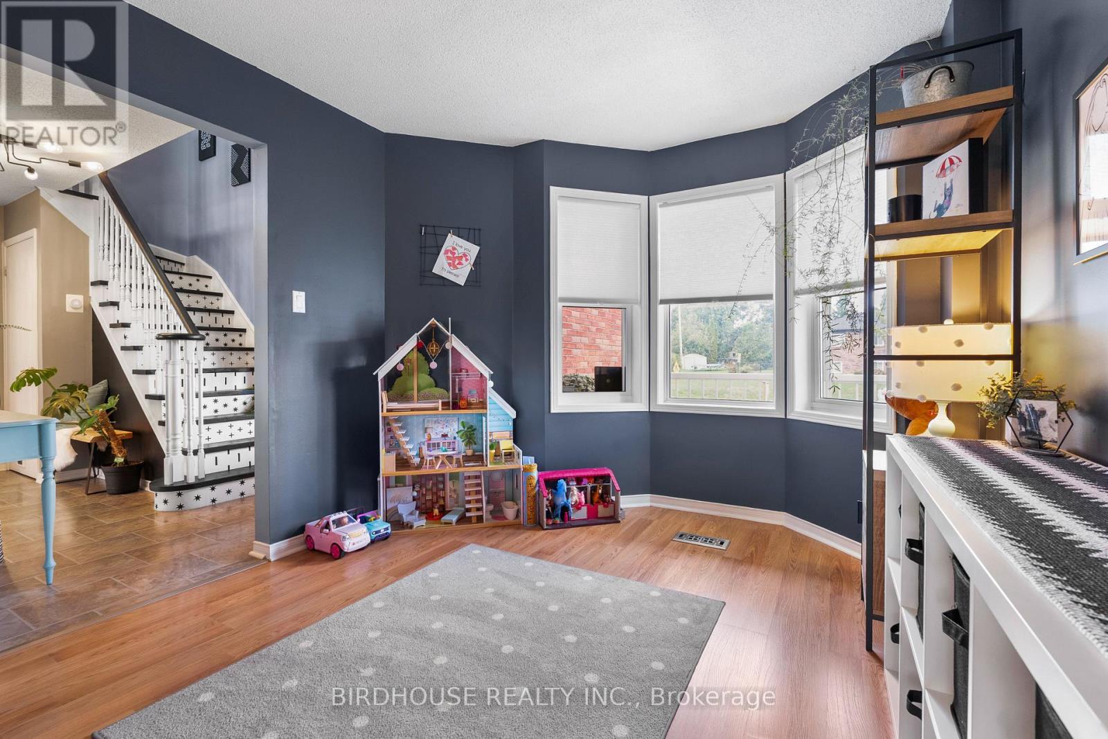 56 Champlain Boulevard, Kawartha Lakes, Ontario  K9V 4R1 - Photo 14 - X12679544