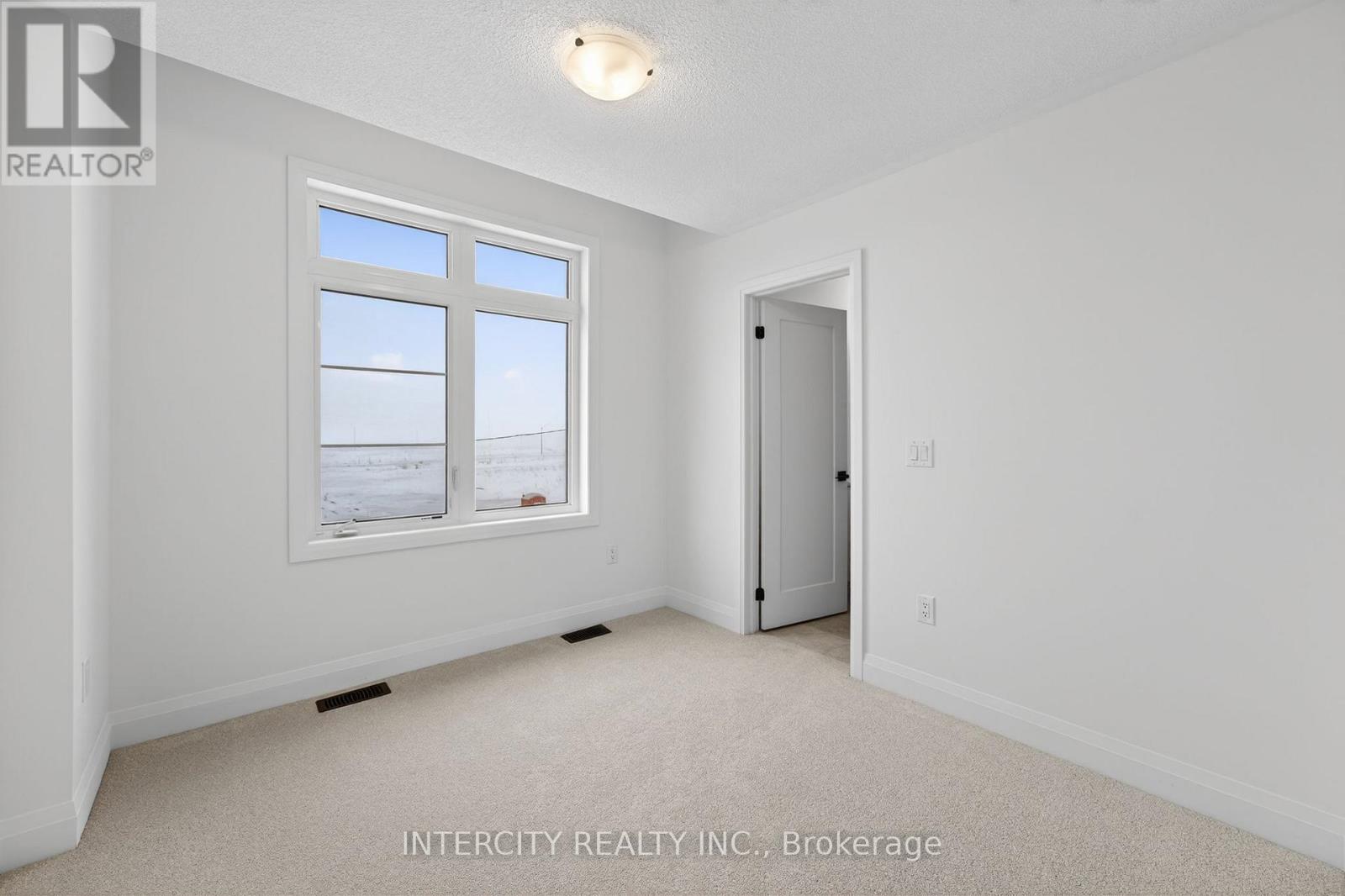 28 Legacy Circle, Wasaga Beach, Ontario  L9Z 0M5 - Photo 38 - S12916980