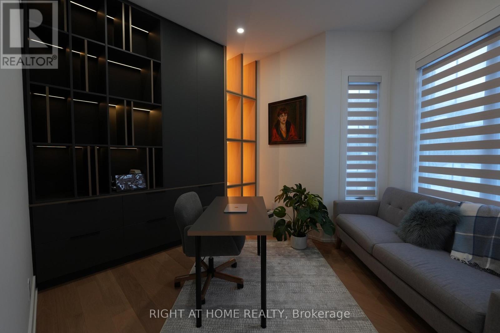 33 Thorndale Avenue, Toronto, Ontario  M8X 1W8 - Photo 12 - W12811690