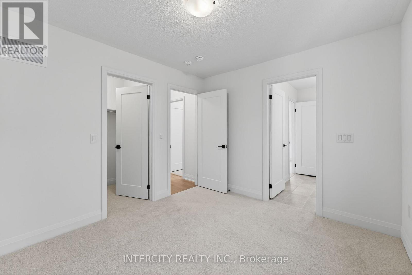 28 Legacy Circle, Wasaga Beach, Ontario  L9Z 0M5 - Photo 47 - S12916980