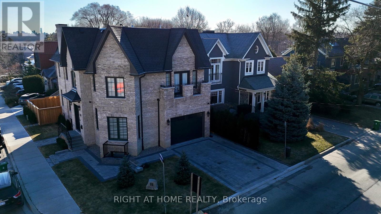 33 Thorndale Avenue, Toronto, Ontario  M8X 1W8 - Photo 46 - W12811690