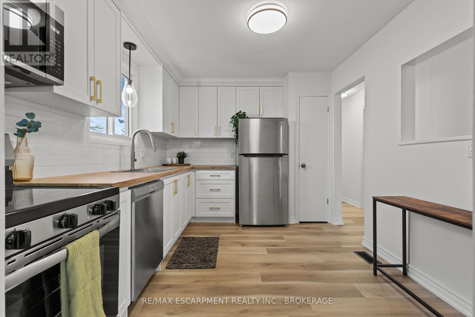 121 Rockwood Avenue, St. Catharines, Ontario  L2P 3S1 - Photo 16 - X12918158